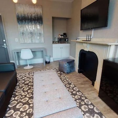 דירות בוסטון Perfect Studio, Sleeping Alcove, Be Ready For Return Of Travel! מראה חיצוני תמונה